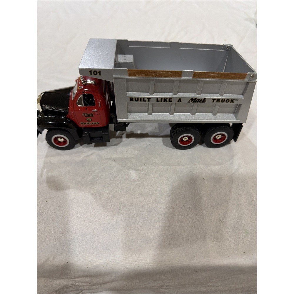 First Gear Mack Hauling 1960 Model B-61 Dump Truck No. 101 #19-1454